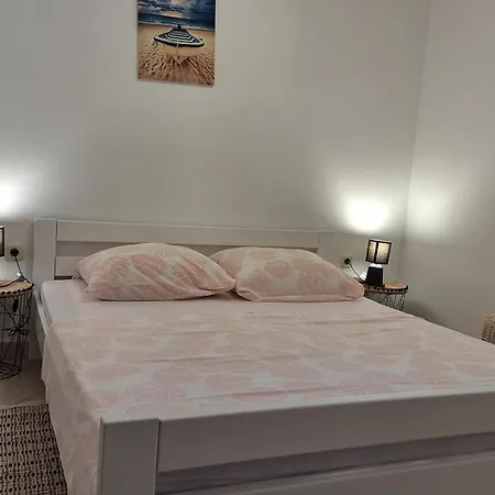 Apartman L&r *