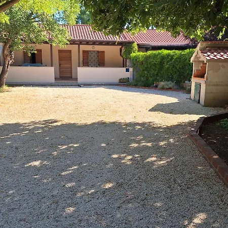 L&r Apartman *