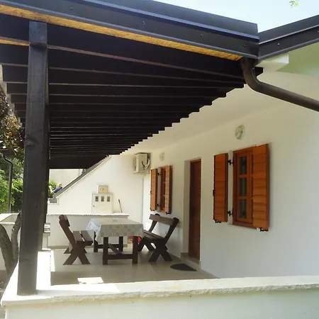 Apartman L&r Vir